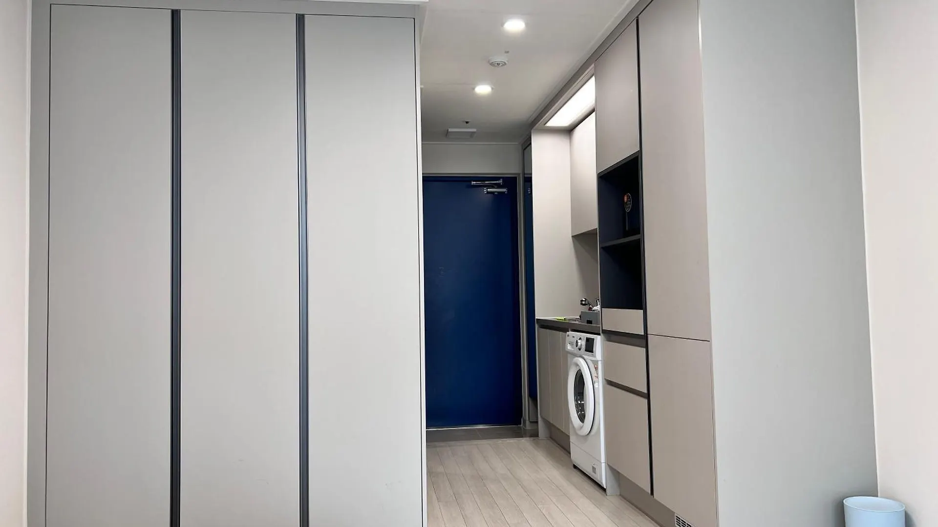 Ddmop-Seoul Apartment South Korea